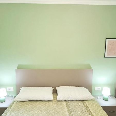 2V1 - Blloku Zy Apartment Тирана Екстериор снимка