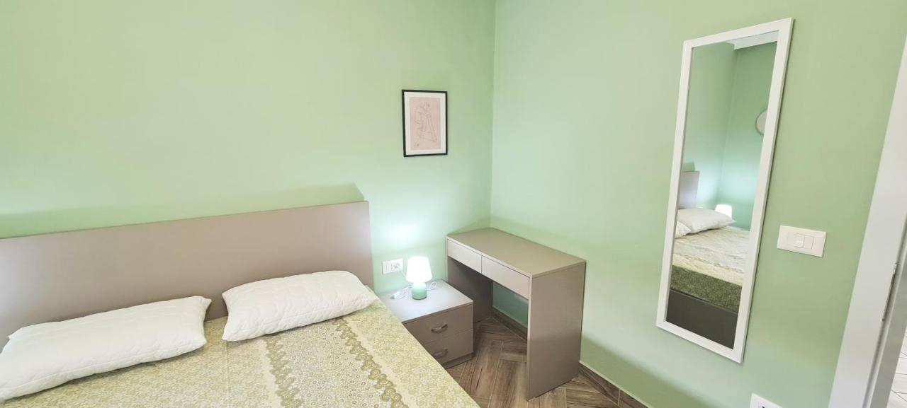 2V1 - Blloku Zy Apartment Тирана Екстериор снимка